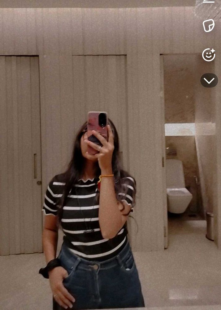 Striped Women&#39;s Top