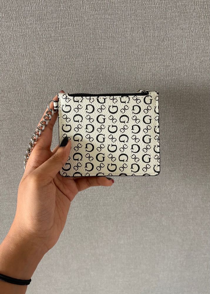 ORIGINAL- Guess Coin Wallet