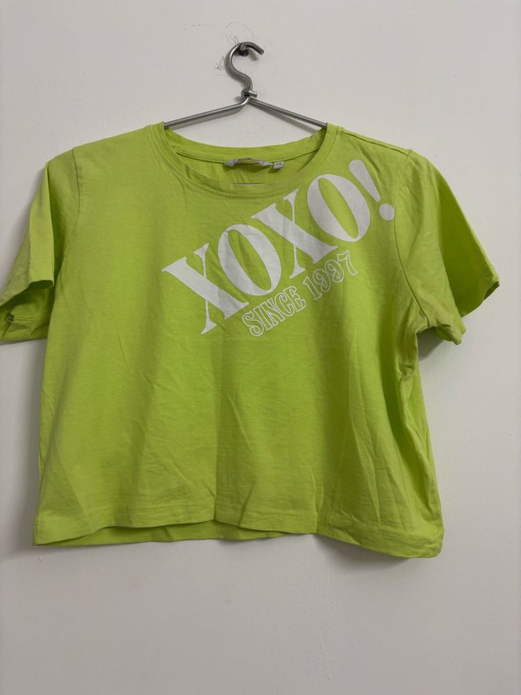 XOXO Graphic Tee