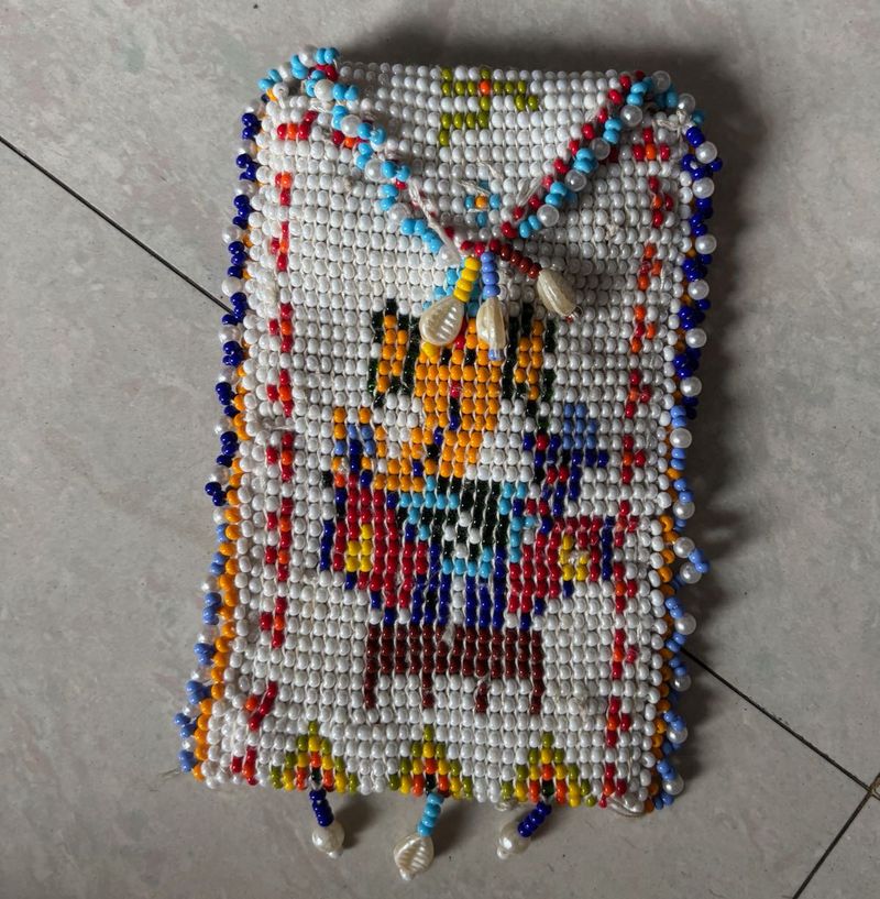 Beaded Pouch For Mobile
