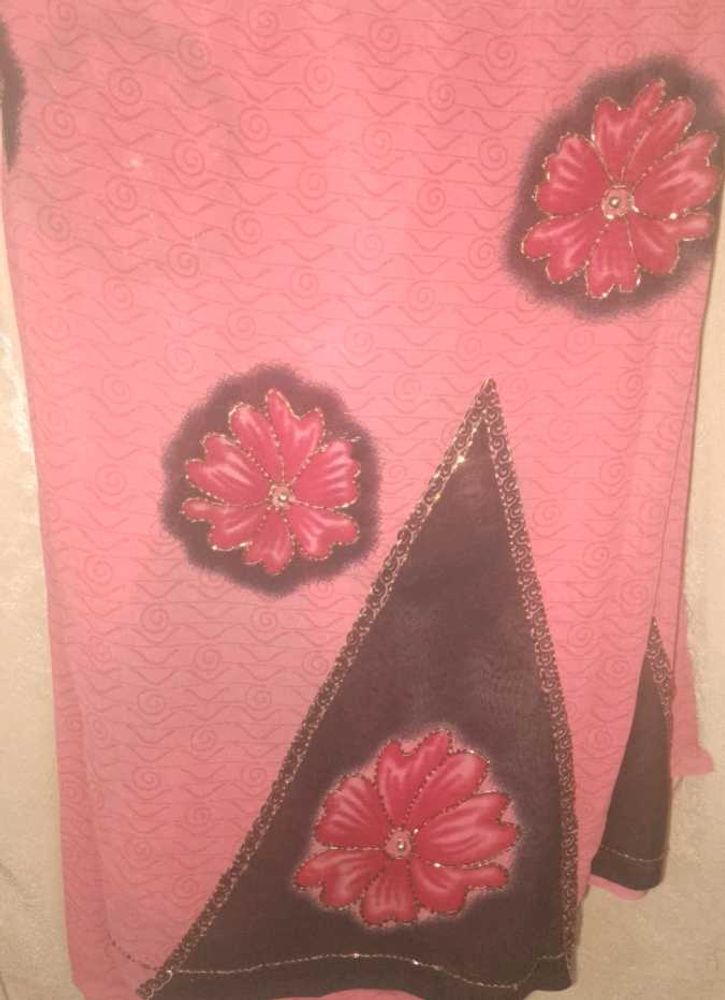 Floral Black And Red Double Shade Saree