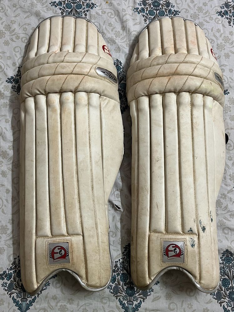 SG HILITE CRICKET PADS