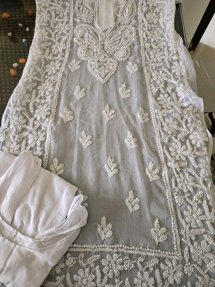 Slightly Used Chikankari White Kurti With Lining