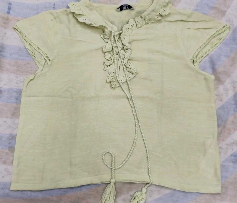Cute Ruffle Green Top 💚