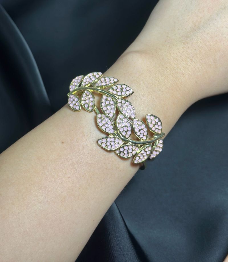 Leaf Design Bracelet