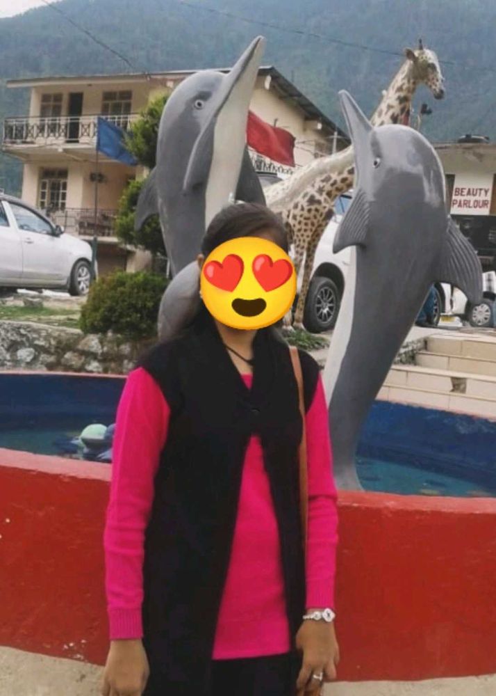 Woolen Top + Gift 🎁