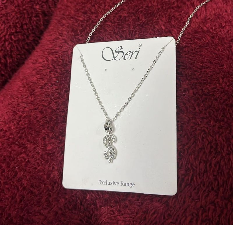 SILVER NECKLACE