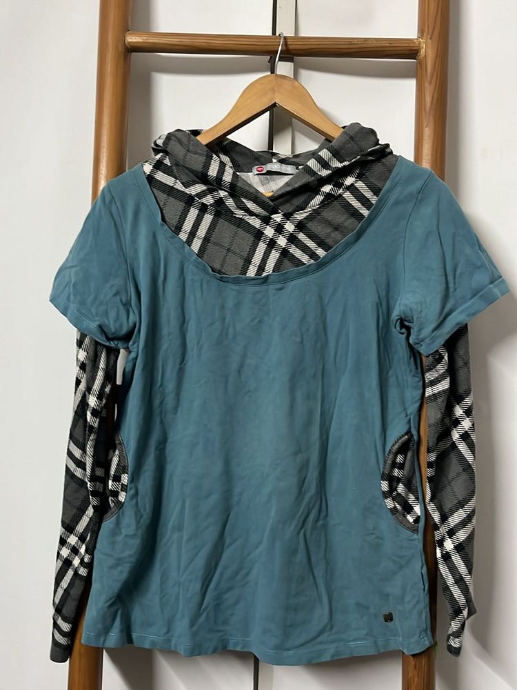 Madame Winters Check T Shirt With Hood