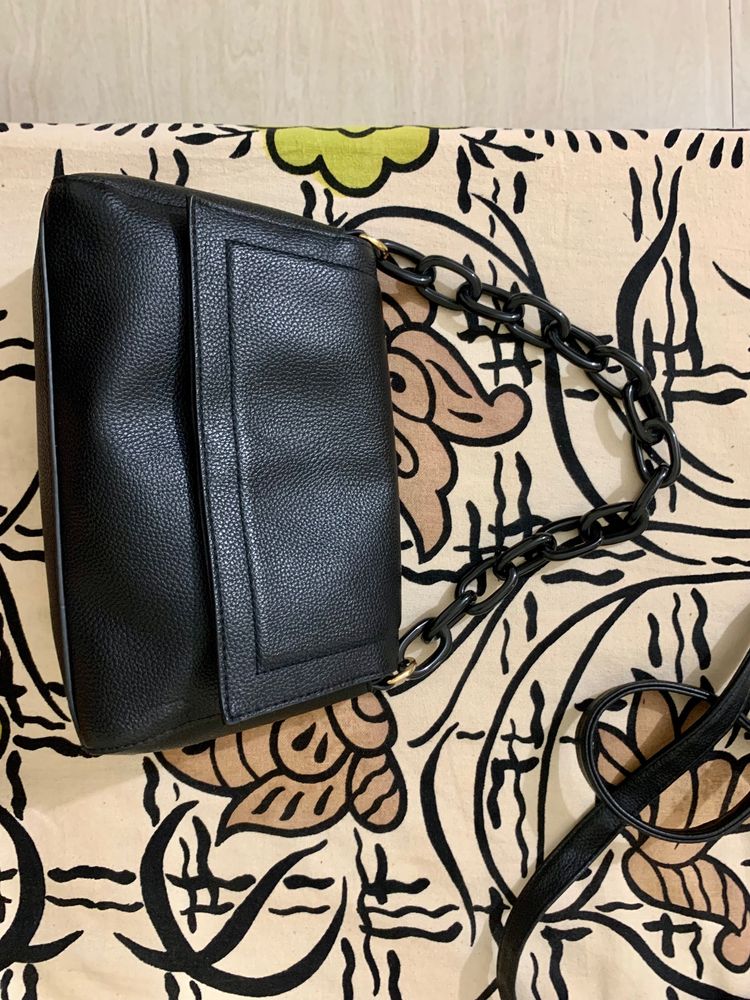 Marikai Black Sling/baguette Bag