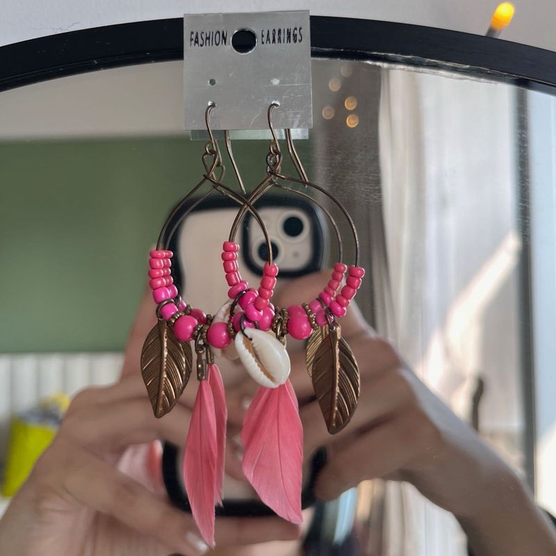 Thai Bohemian Pink Shell &amp; Leaf Earrings 🐚