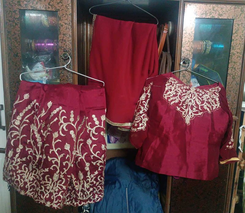 Red Lehanga