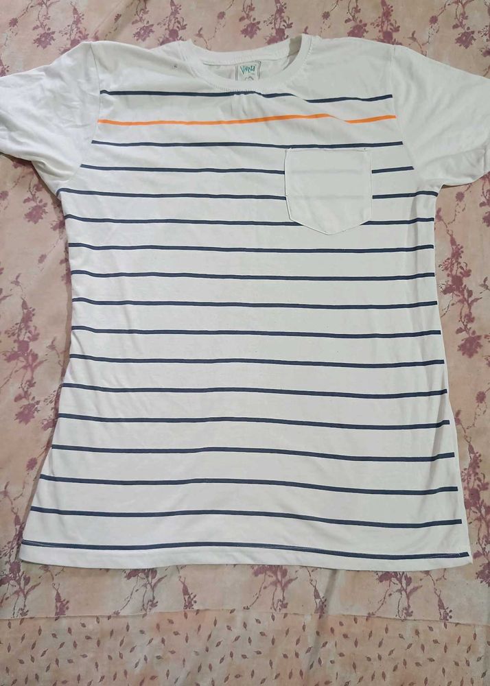 White Striped T-shirt 👕