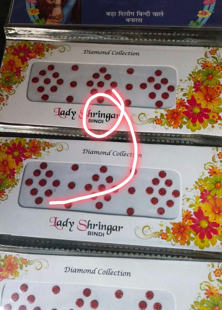 Lady Shringar Bindis