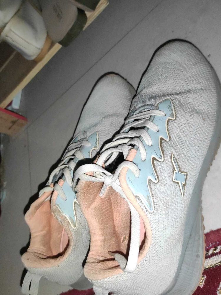 Sparx Sneakers