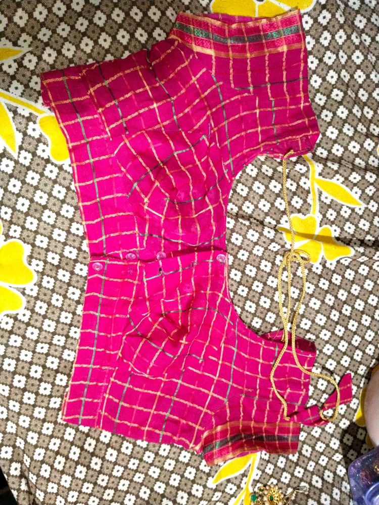 Magenta Checked Saree Blouse