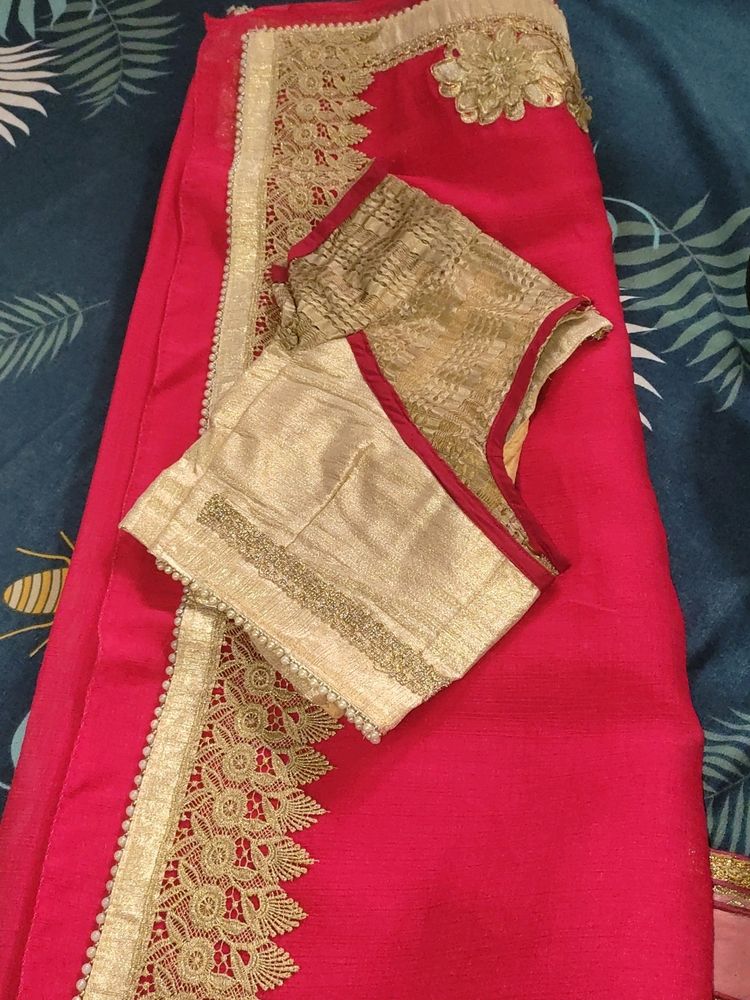 Saree With Blouse