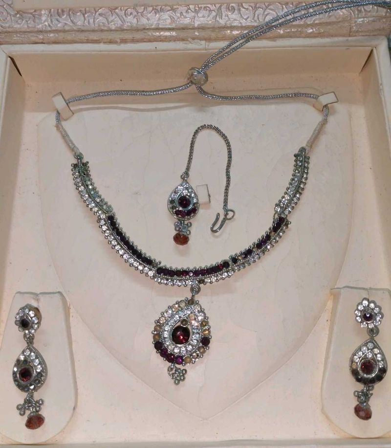 Elegant Jewelry Set