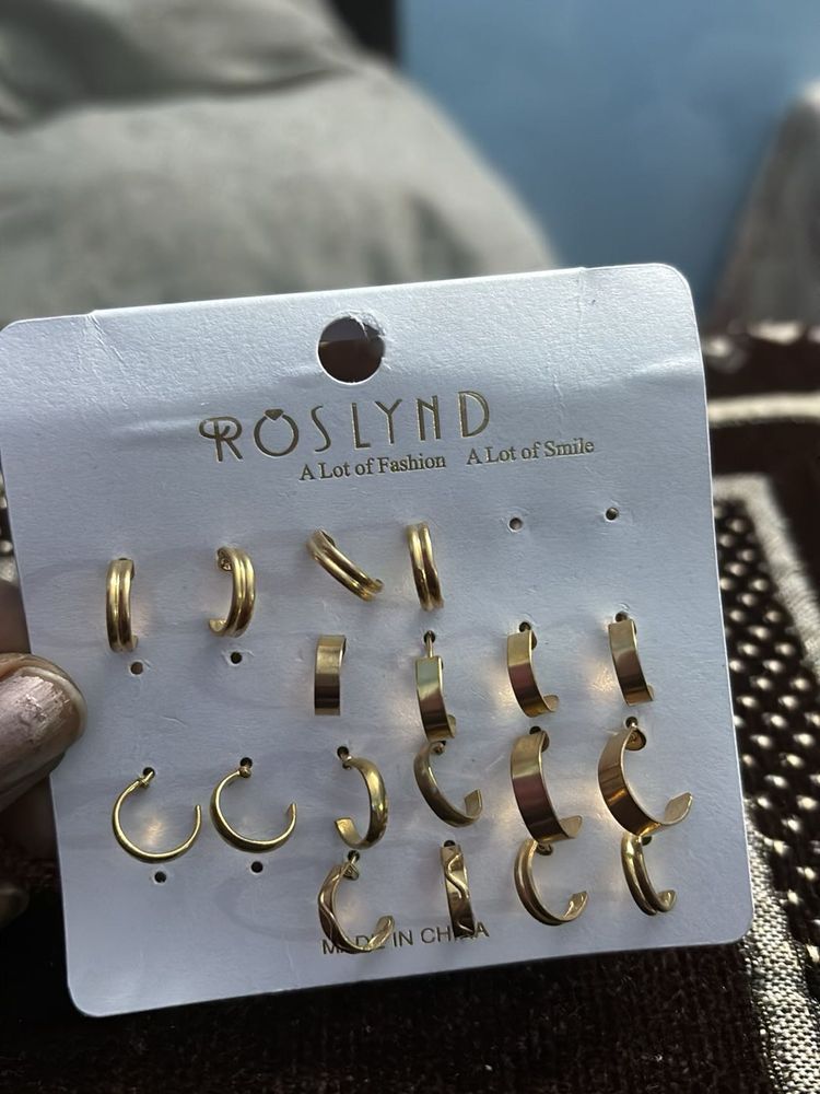 Roslynd Gold Hoop Earring Set