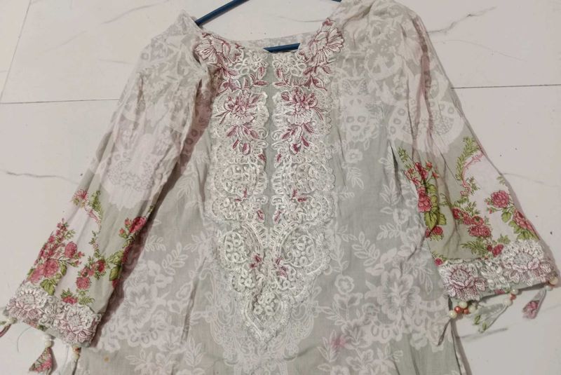 Elegant suit with pant