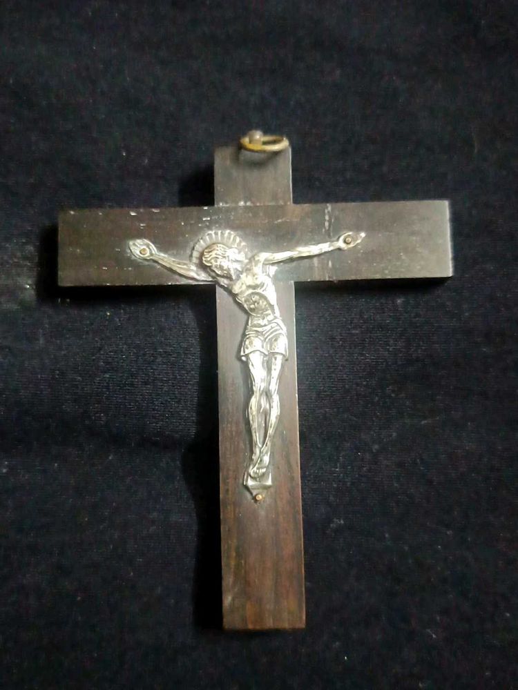 Vintage Wooden Crucifix