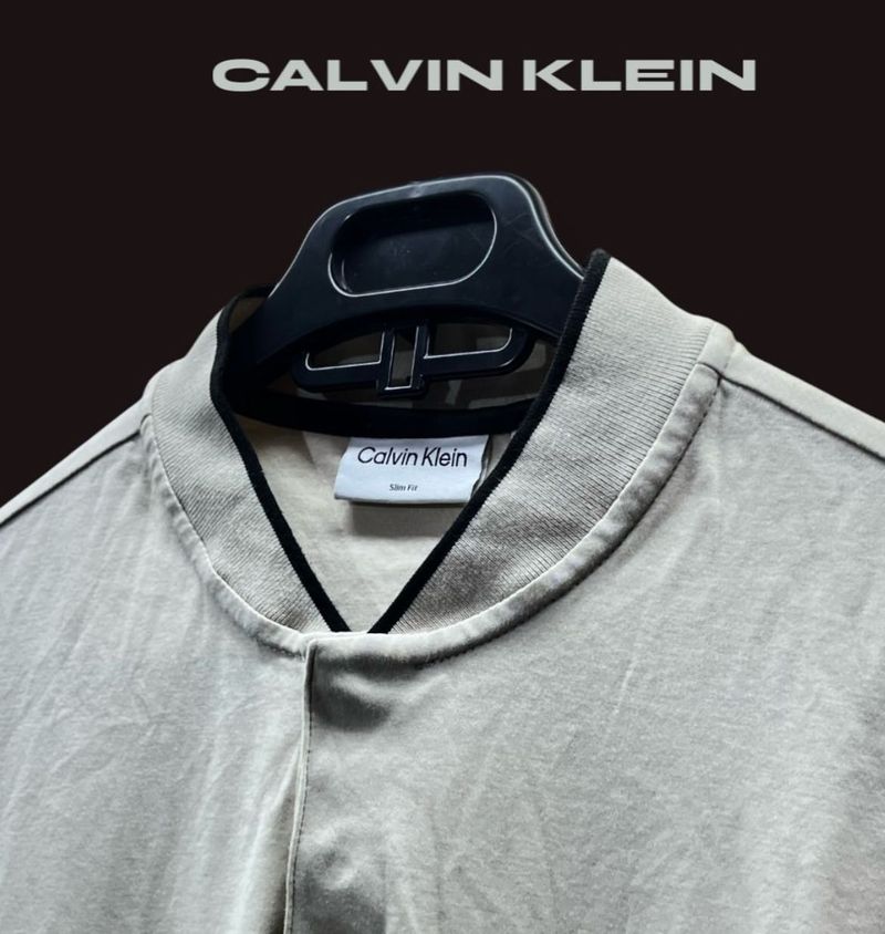 Calvin Klein T Shirt