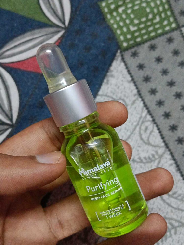 Himalaya Purifying Face Serum seal packed