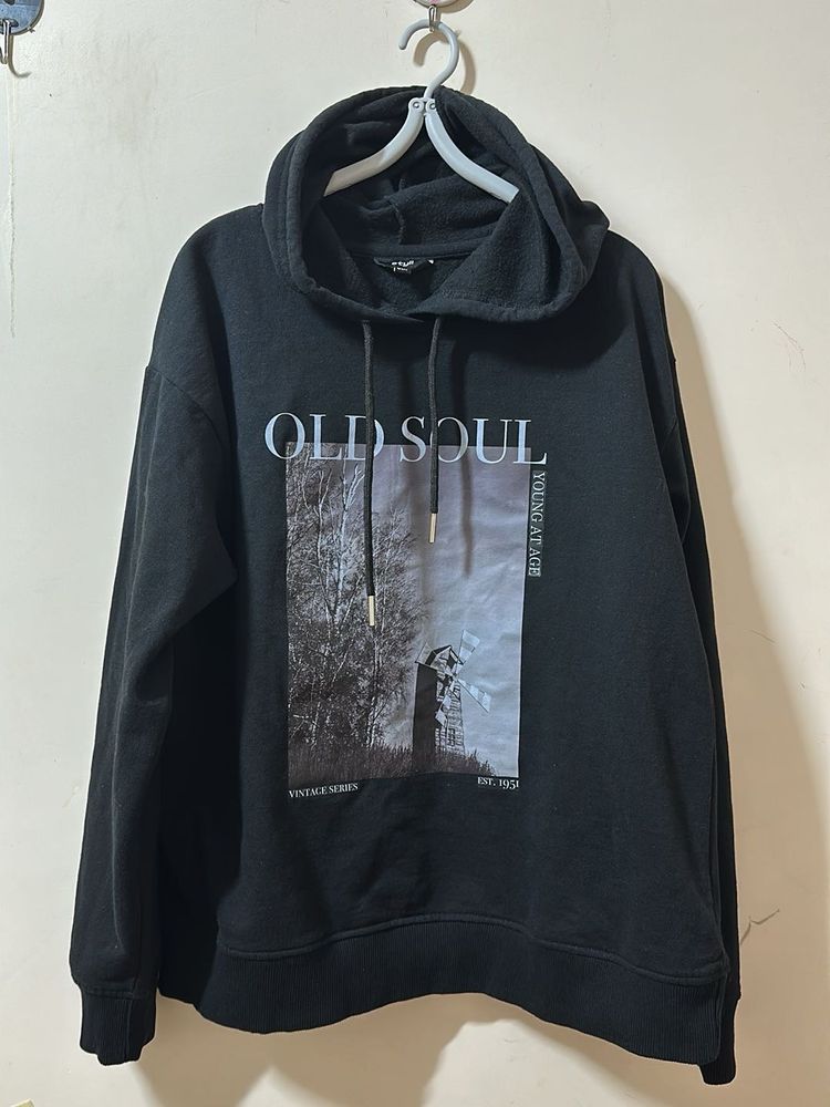 Graphic Print Sweatshirt
