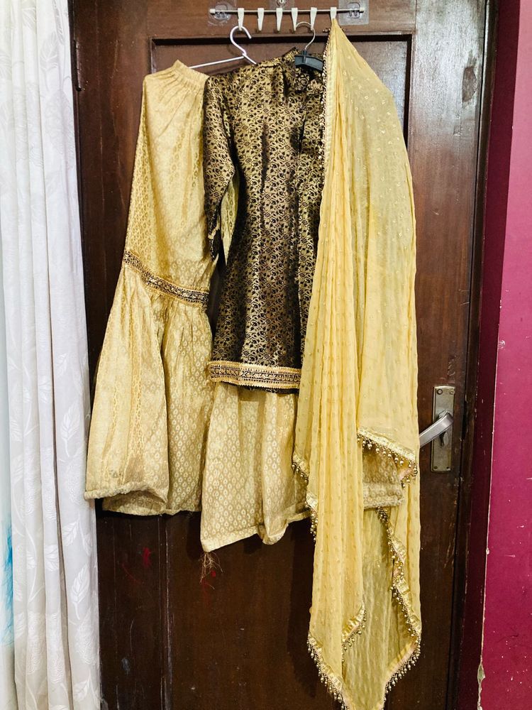 garara/farara kurta dupatta suit