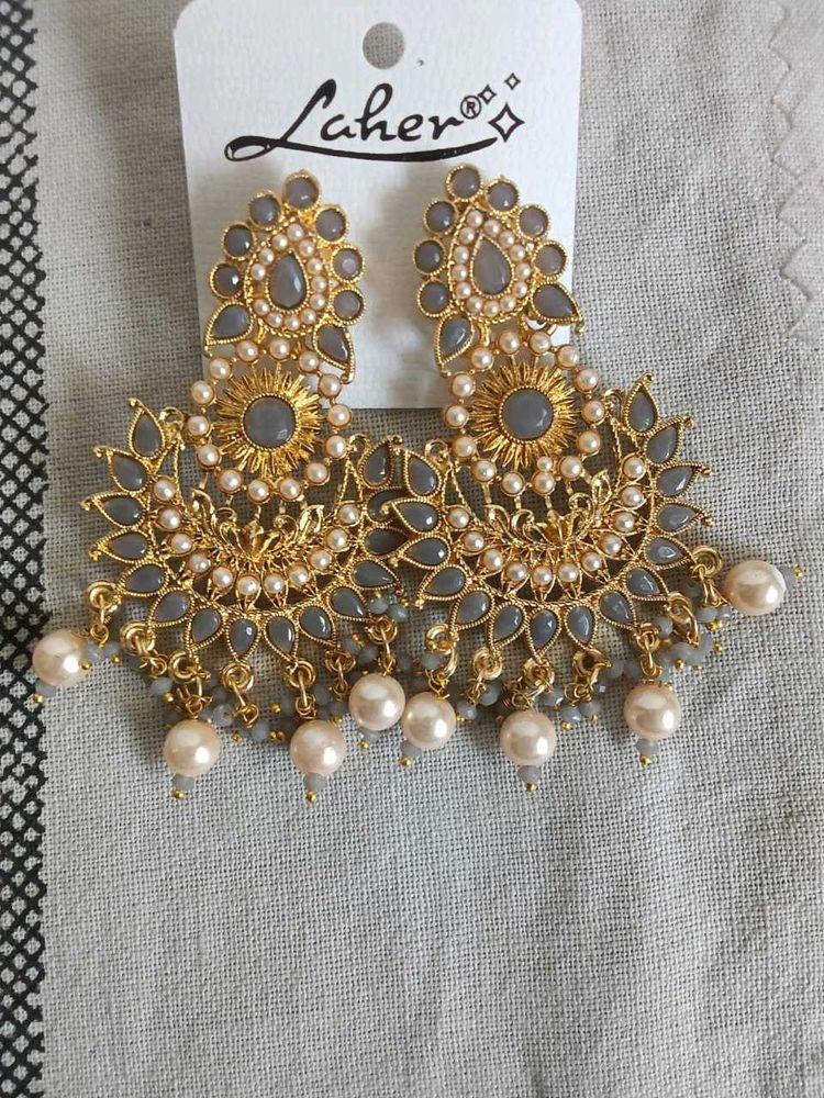 Elegant Gray &amp; Gold Statement Earrings