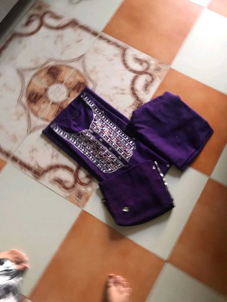 Beautiful Suit With Pant And Dupatta