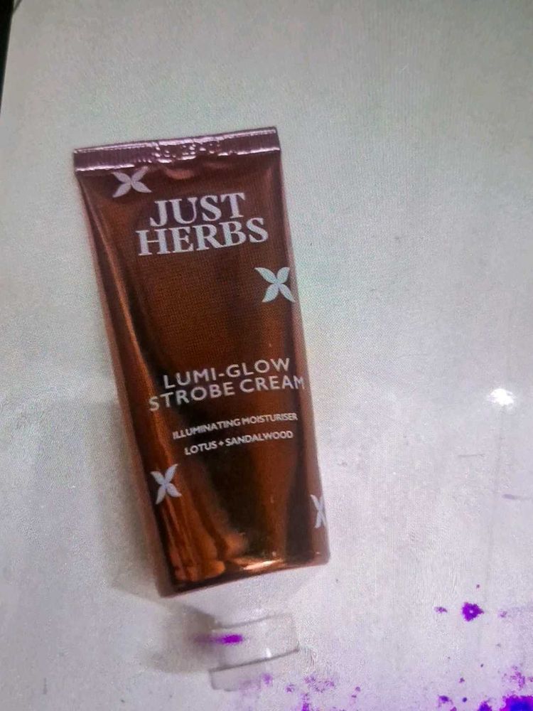 Just Herbs Lumi-Glow Cream