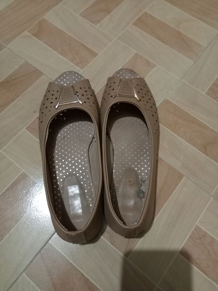 Nude Bellies For Office Wear