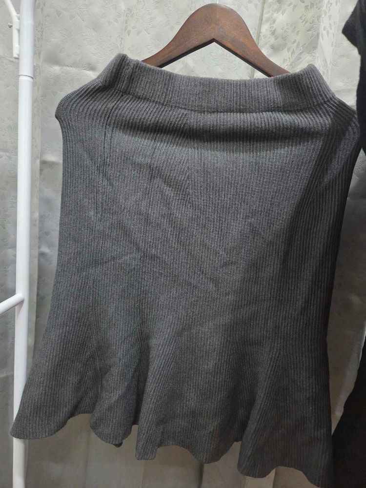 Gray Knit Skirt