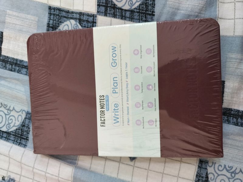 Maroon Factor Notes Planner