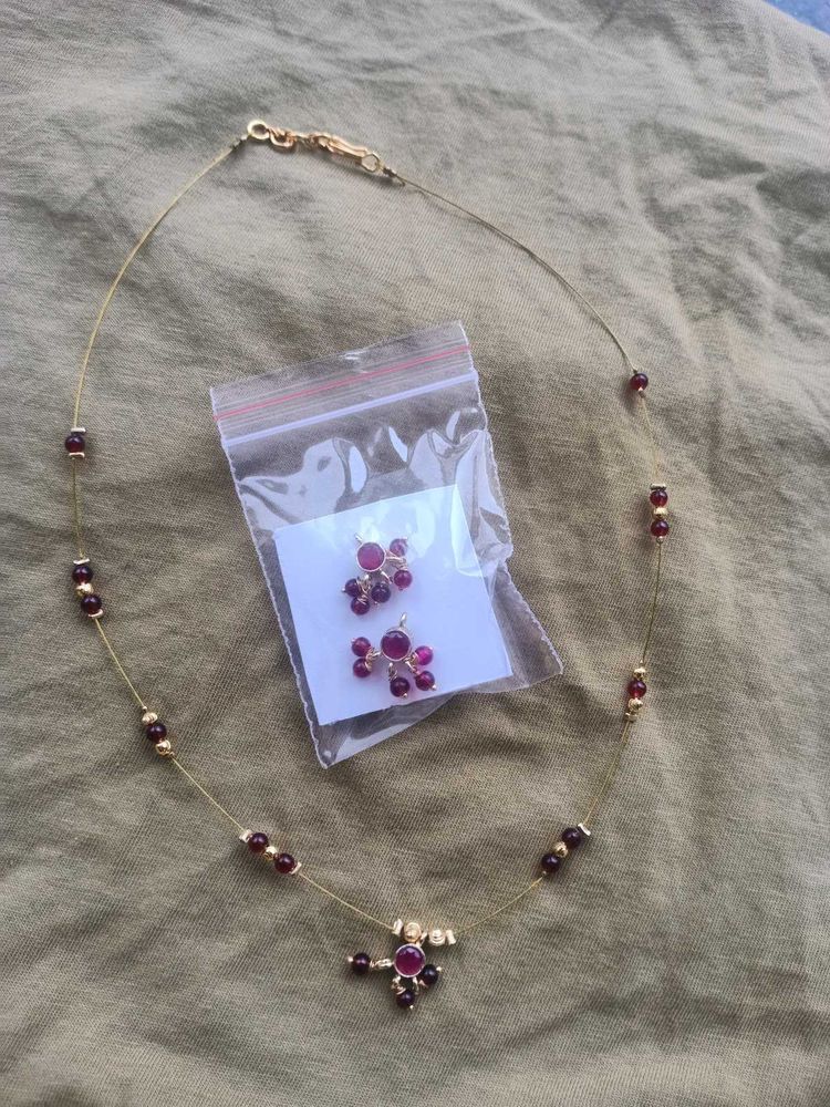 Maroon Colour Chain