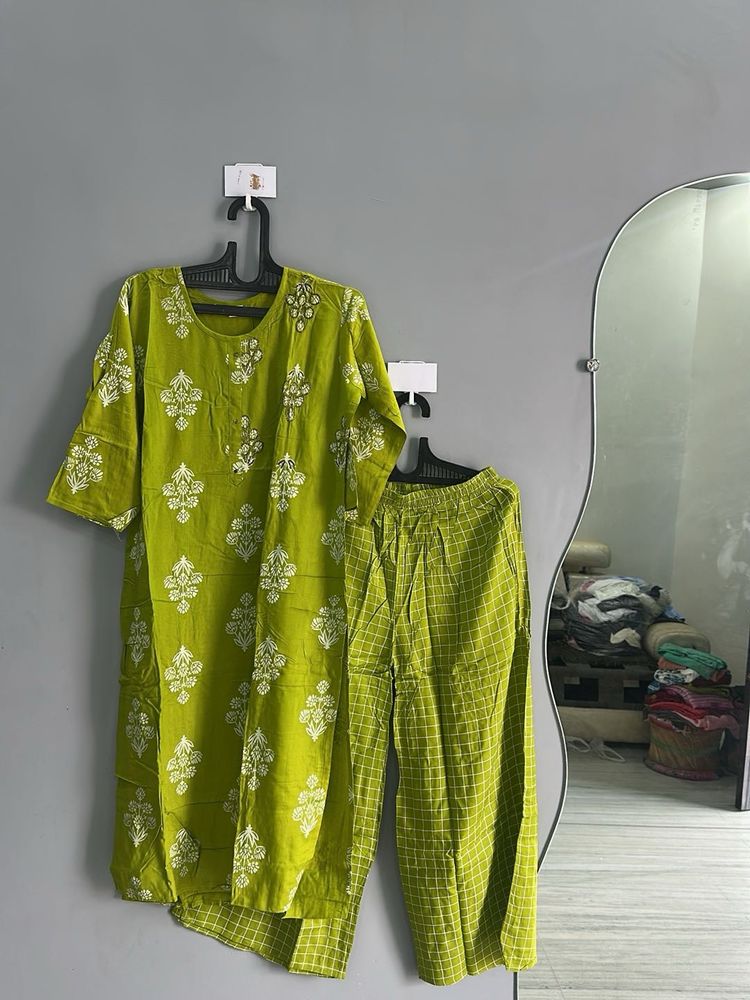Green Kurta Set (L)