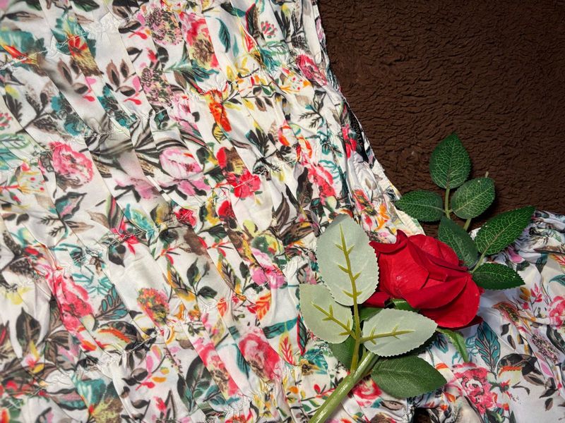 Floral Summer Crop Top