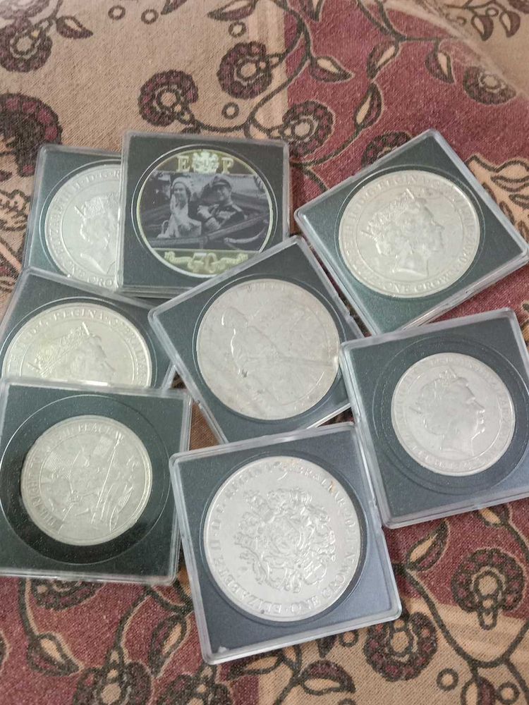 UK Silver Jubilee Crown Coin Collection