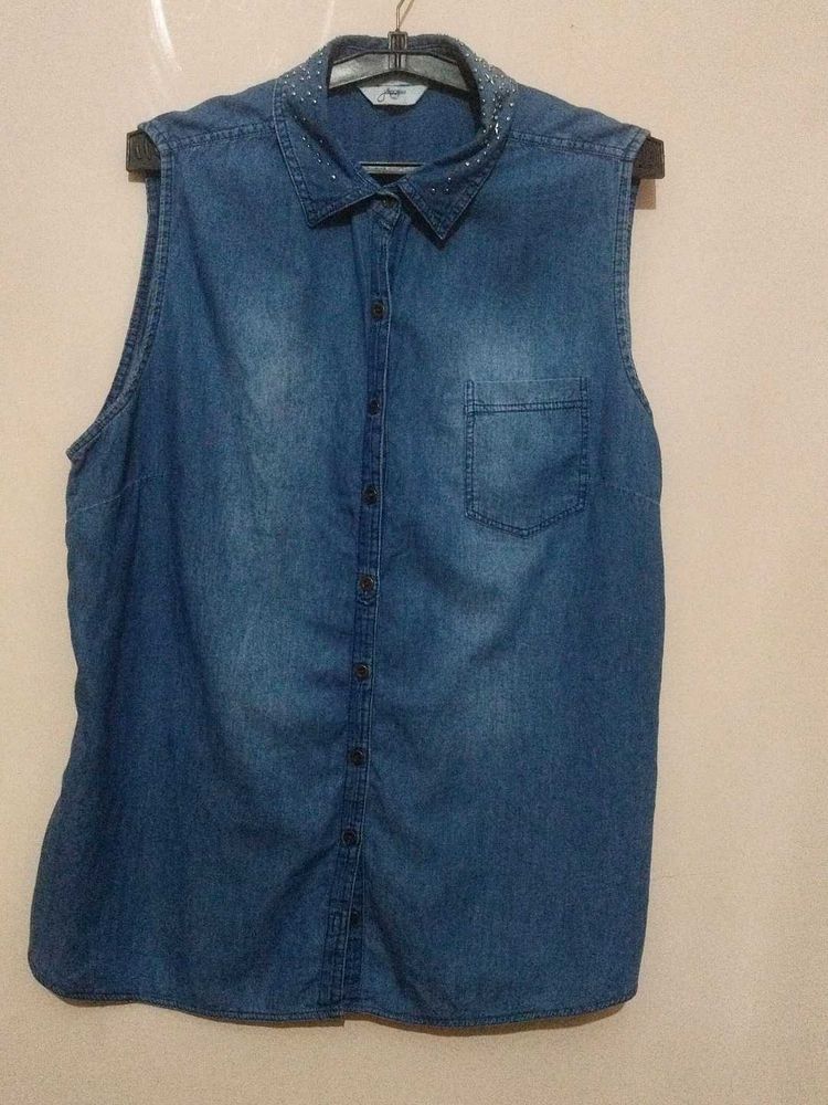 Loose Fit Denim Shirt - Perfect for Relaxed Style
