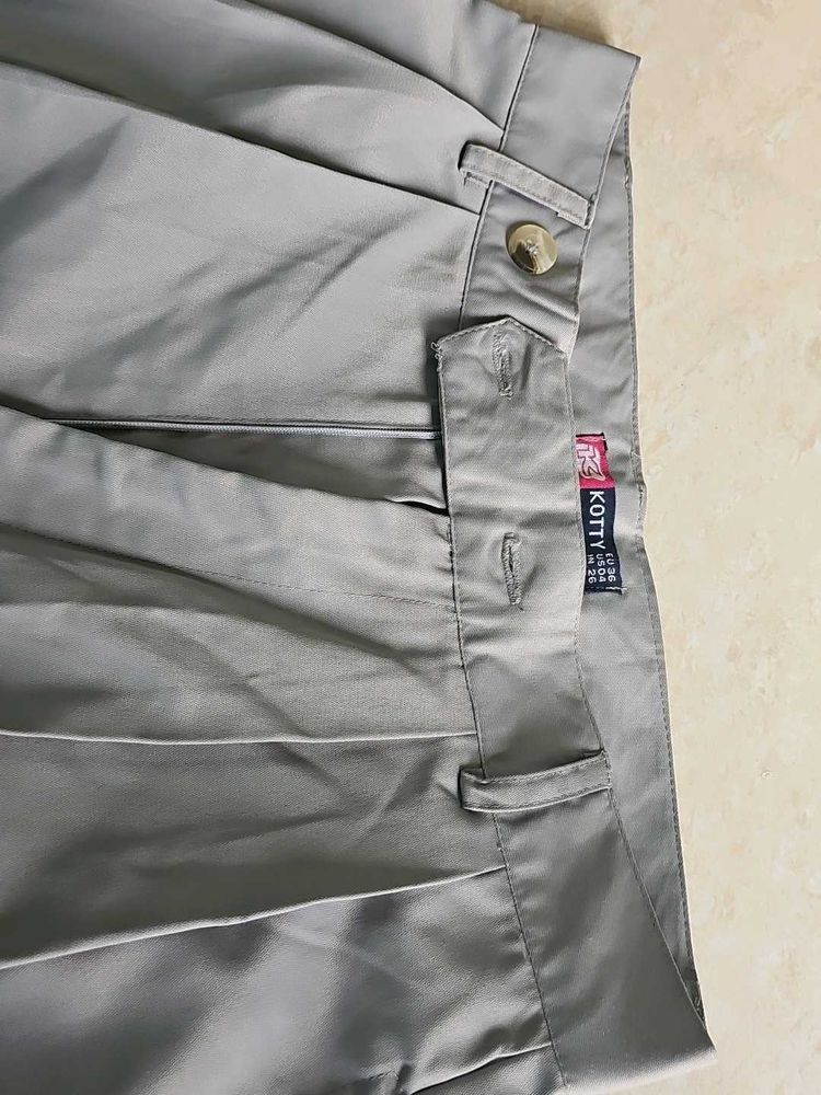 KOTTY Gray Pleated Pants