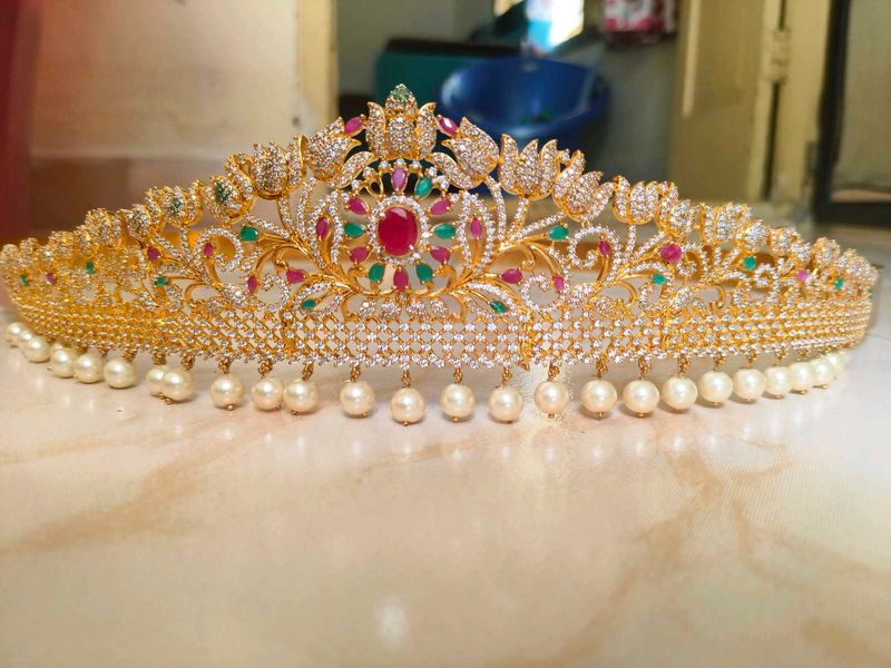 Ornate Gold &amp; Gemstone Waist Band