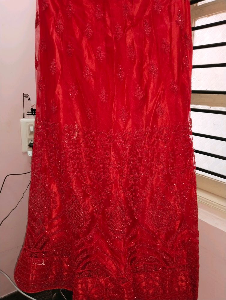 Red lehenga