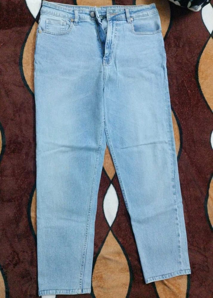 Women blue straight jeans