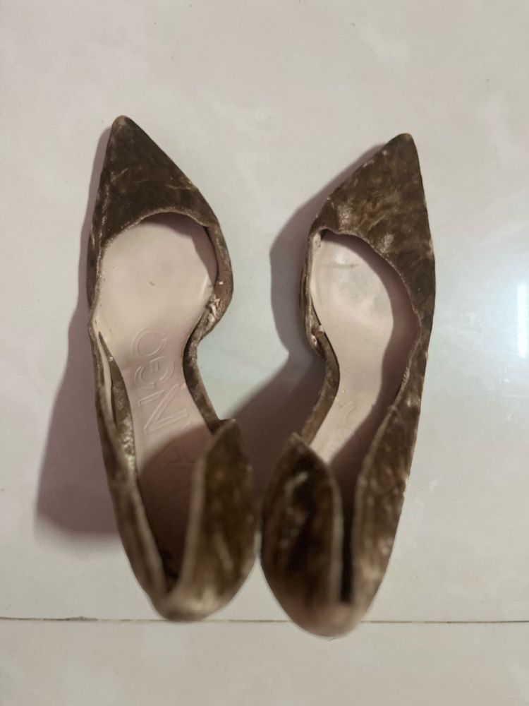 Mango Pencil Heels Good Condition