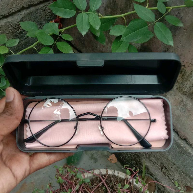 Round Frame Glasses