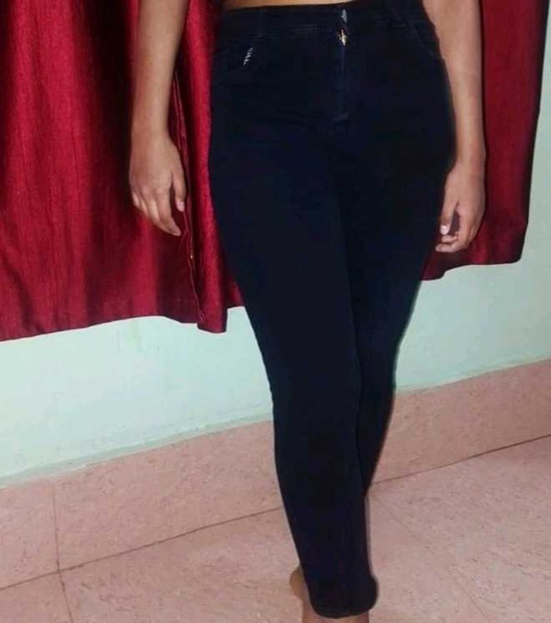 Dark Wash Skinny Jeans