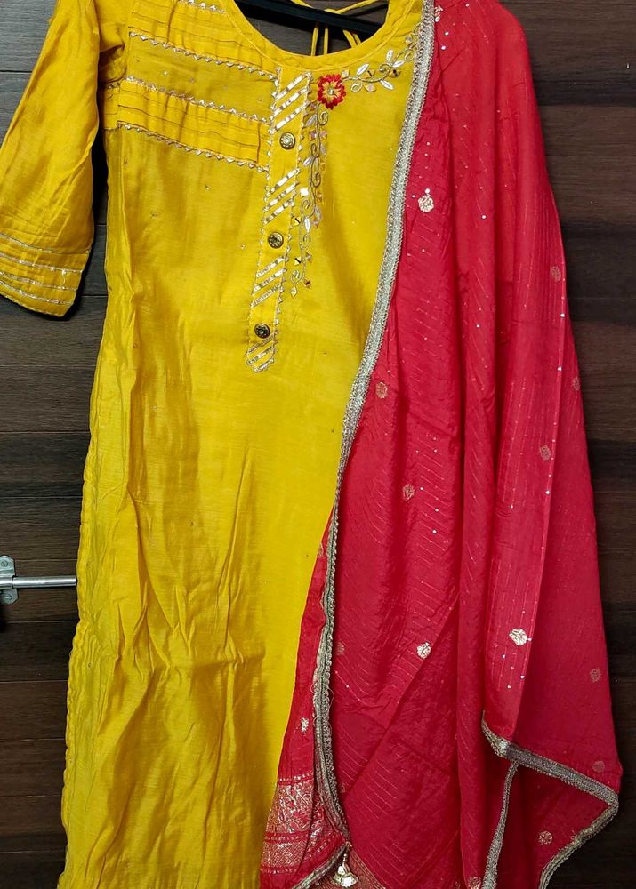 Yellow &amp; Red Embroidered Kurta Set