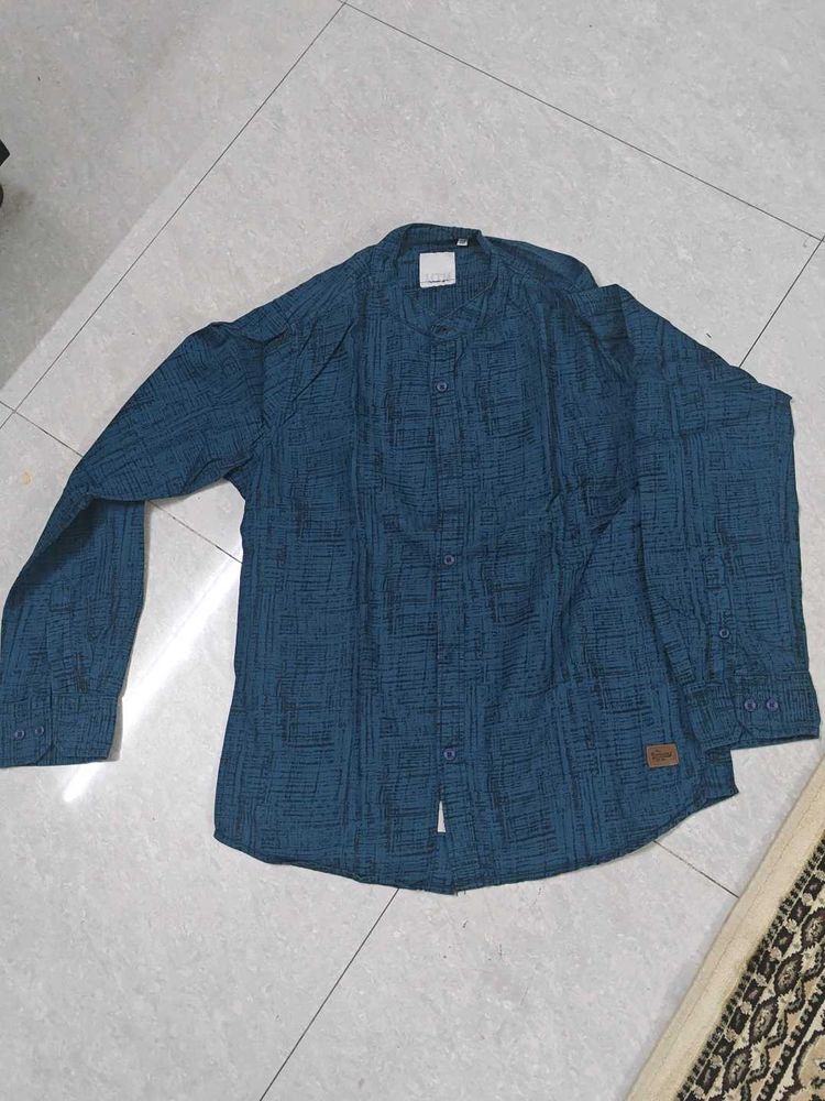 Stylish Blue Patterned Shirt