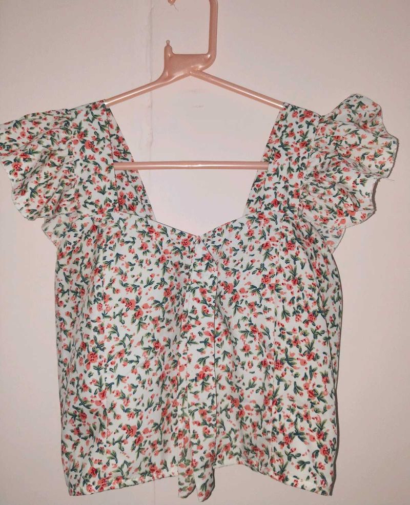 Floral Flutter Sleeve Top