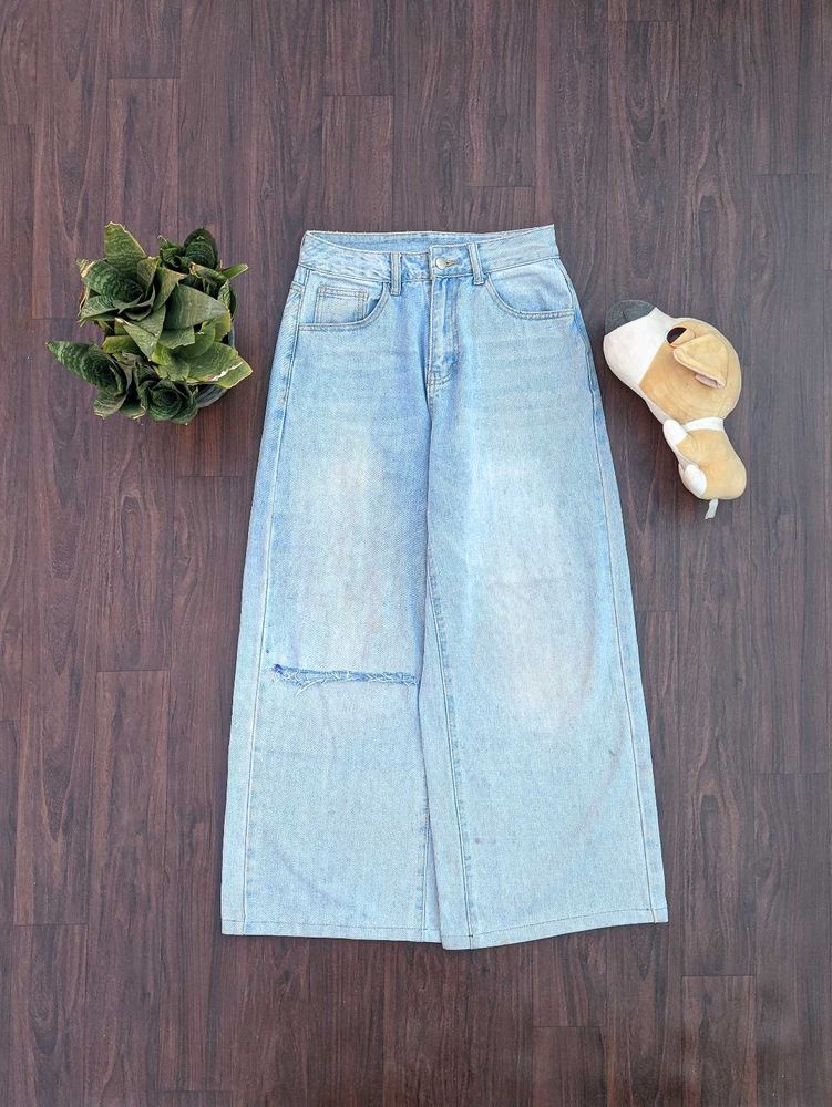 Light Wash Wide Leg Jeans